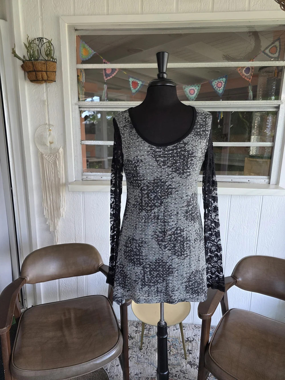 Vintage Y2K Vocal Bling Baddie Black and Gray Long Sleeve Tee Lace Indie Sleeze